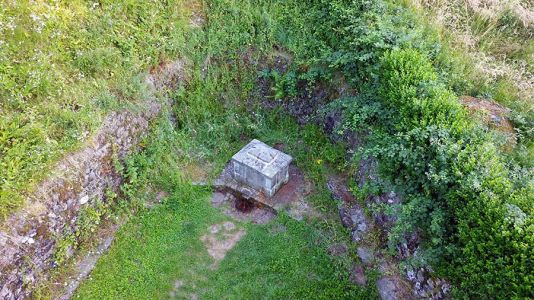 Fontaine minérale Saint-Martin-Valmeroux